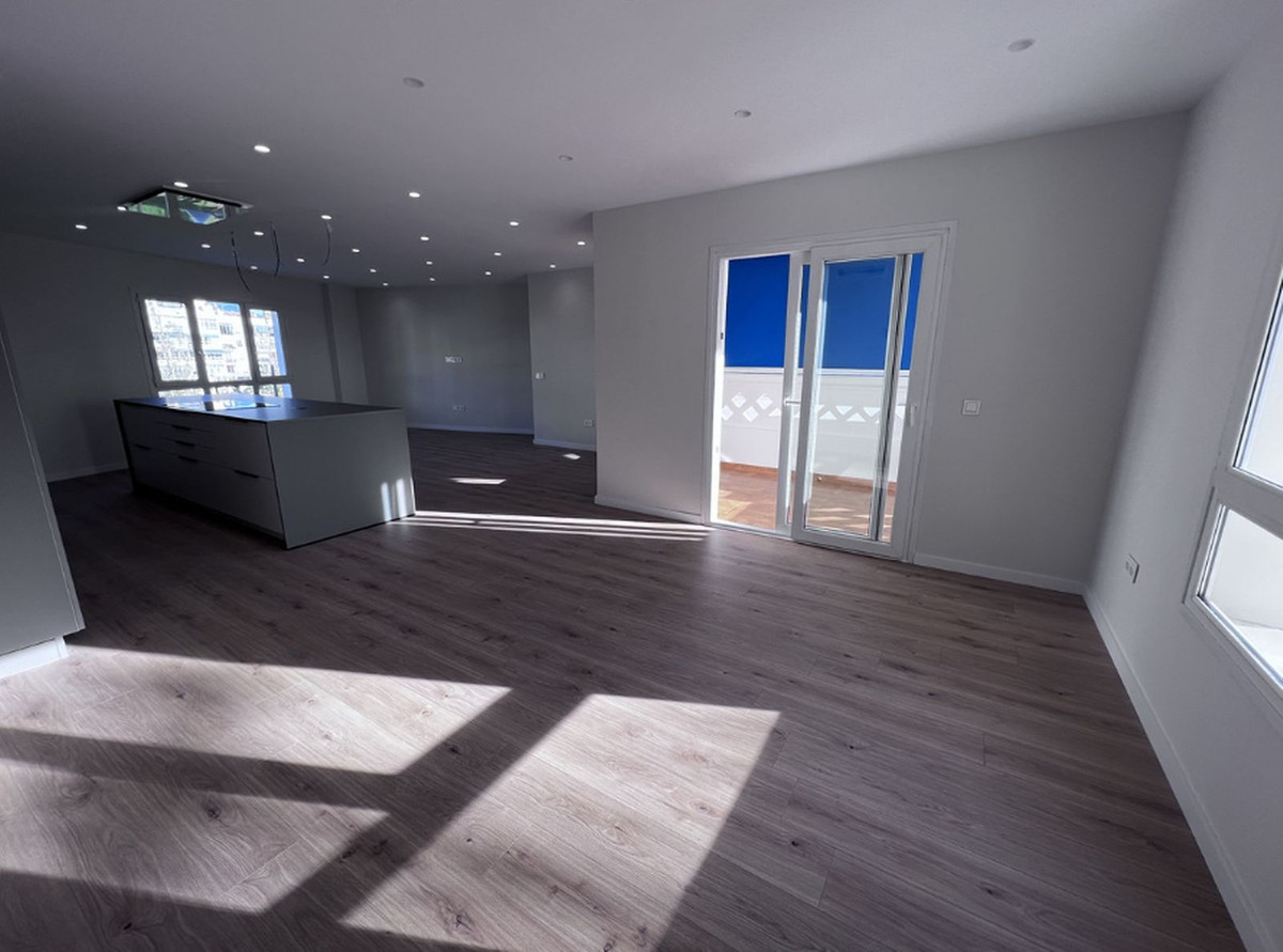 4 Bed - Penthouse for Sale in San Pedro de Alcántara