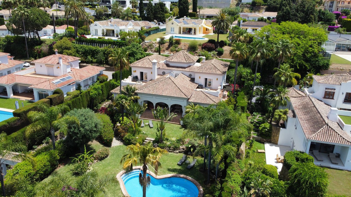 Casa de 6 Dormitorios y 7 Baños en venta en El Paraíso