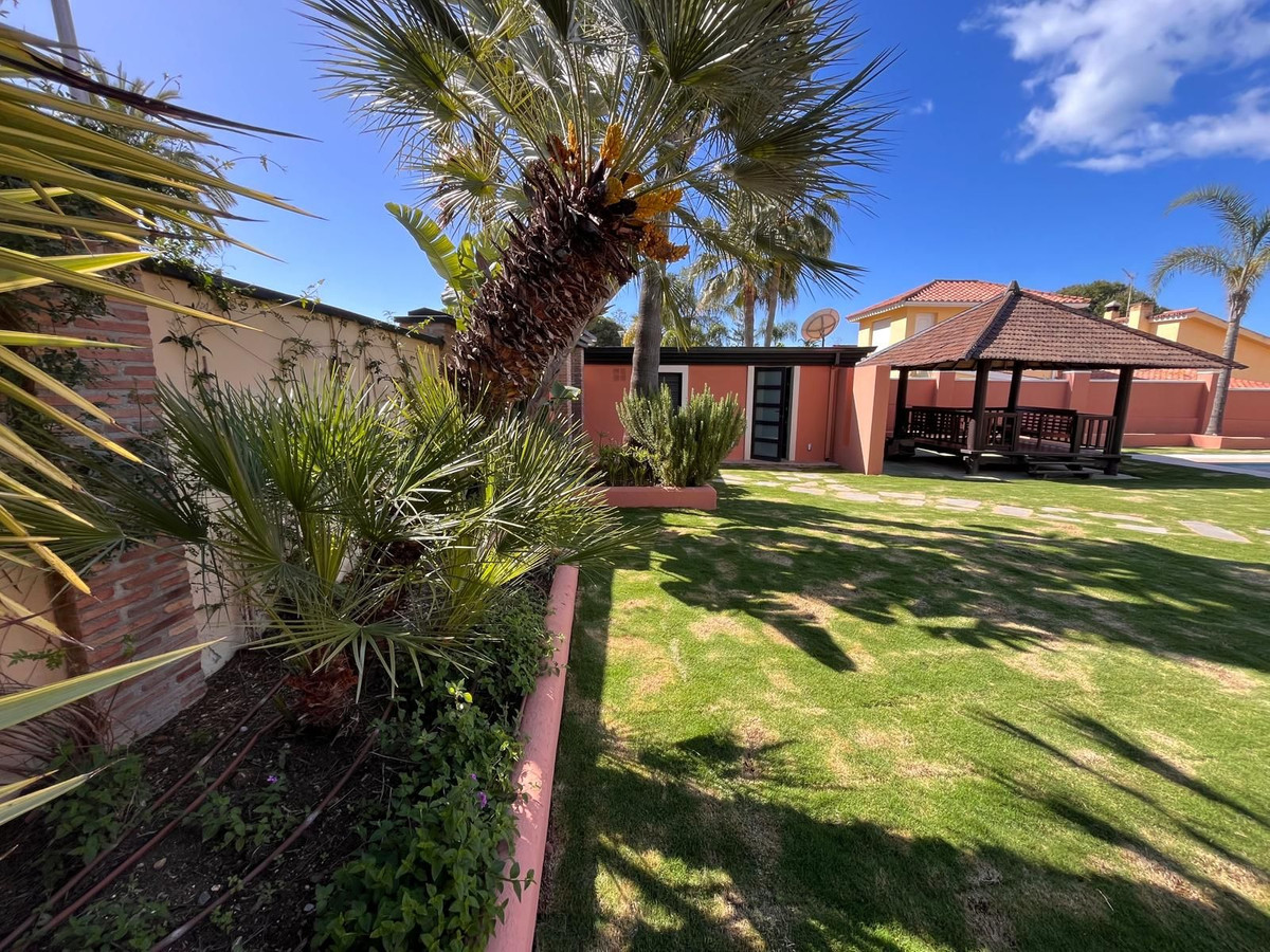 Casa de 3 Dormitorios en alquiler vacacional en Estepona