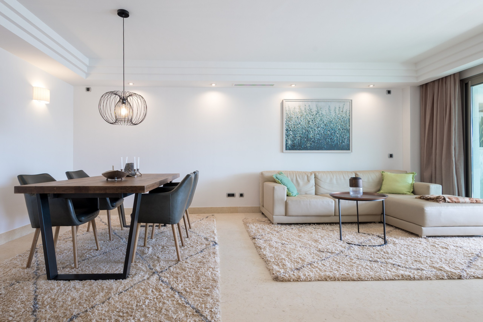 Piso de 3 Dormitorios en alquiler en Milla de Oro, Marbella