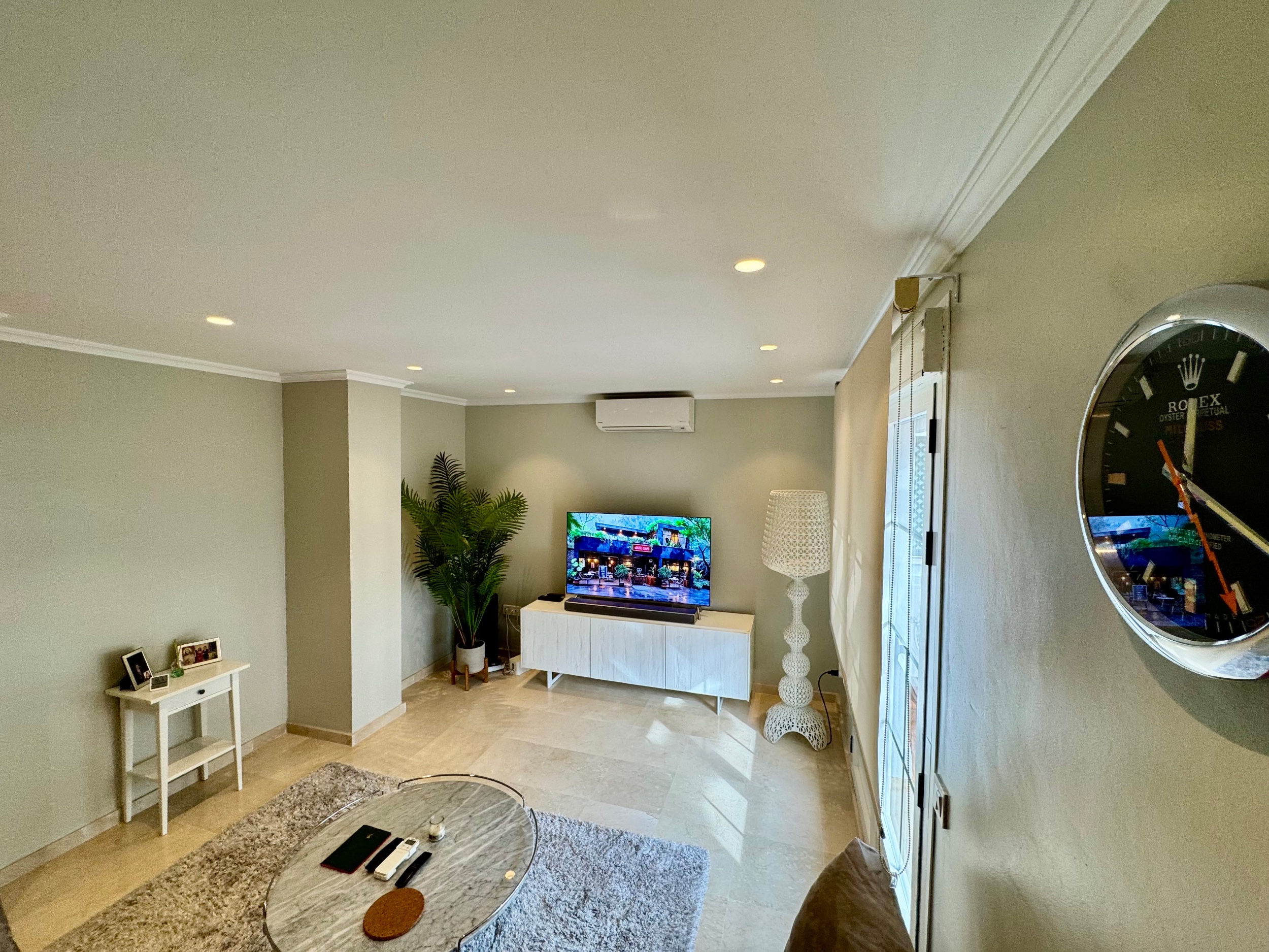 Ático de 2 Dormitorios y 2 Baños en venta en Nueva Milla de Oro, Estepona