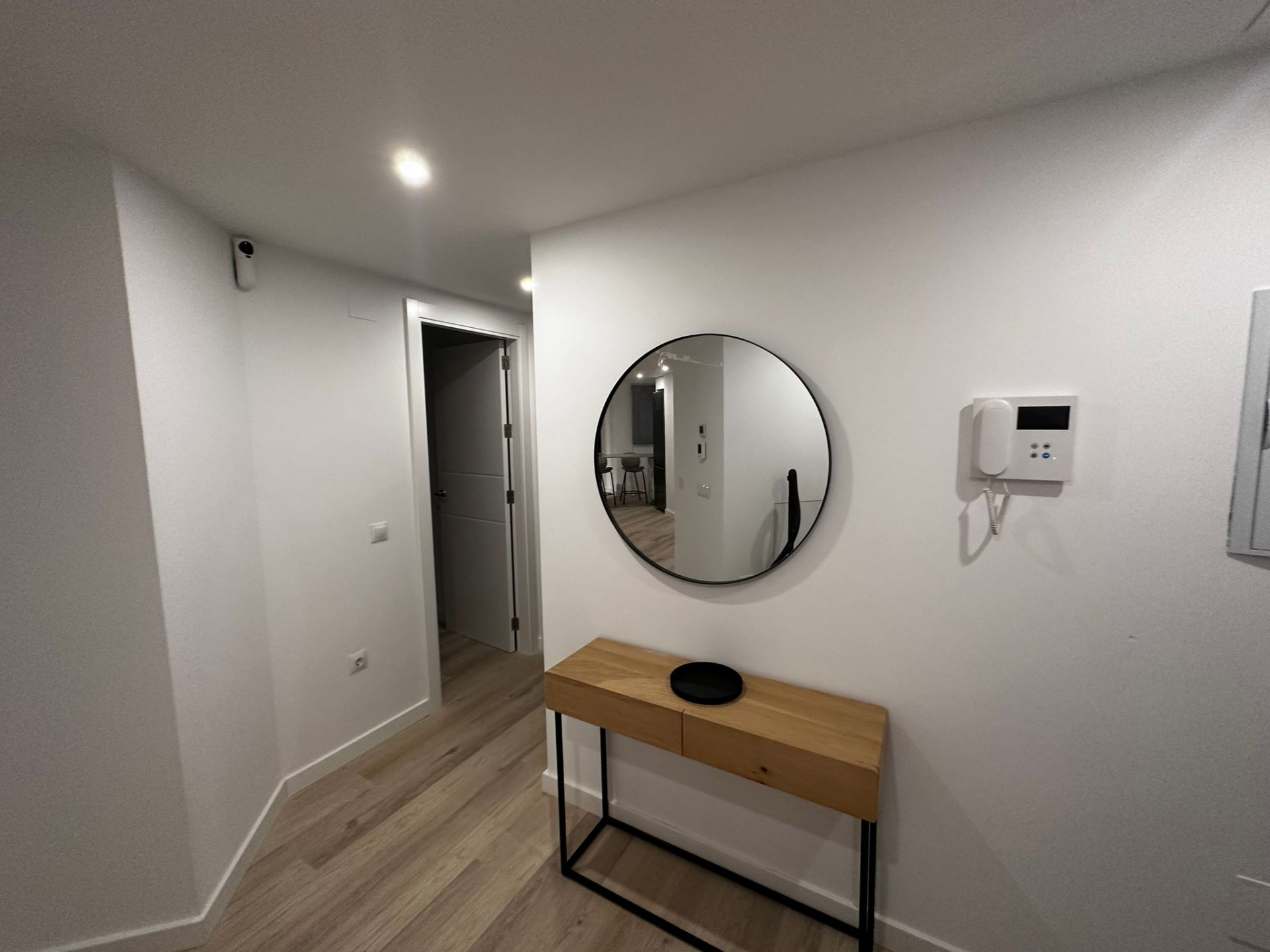 Piso de 2 Dormitorios y 2 Baños en alquiler en Nueva Andalucía, Marbella