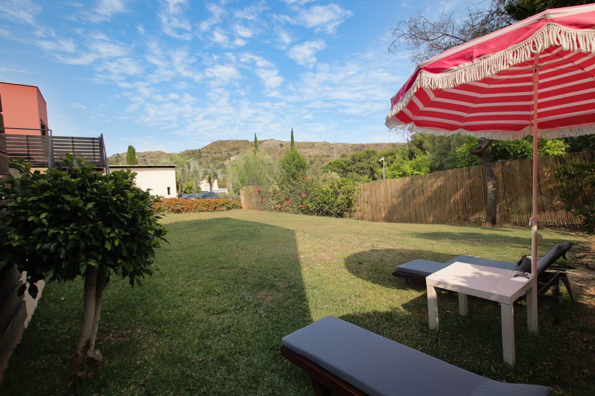 Casa de 4 Dormitorios y 5 Baños en venta en La Alqueria, Estepona
