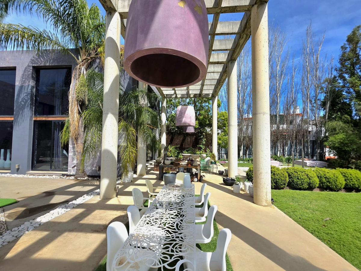 Casa de 5 Dormitorios en venta en El Paraíso