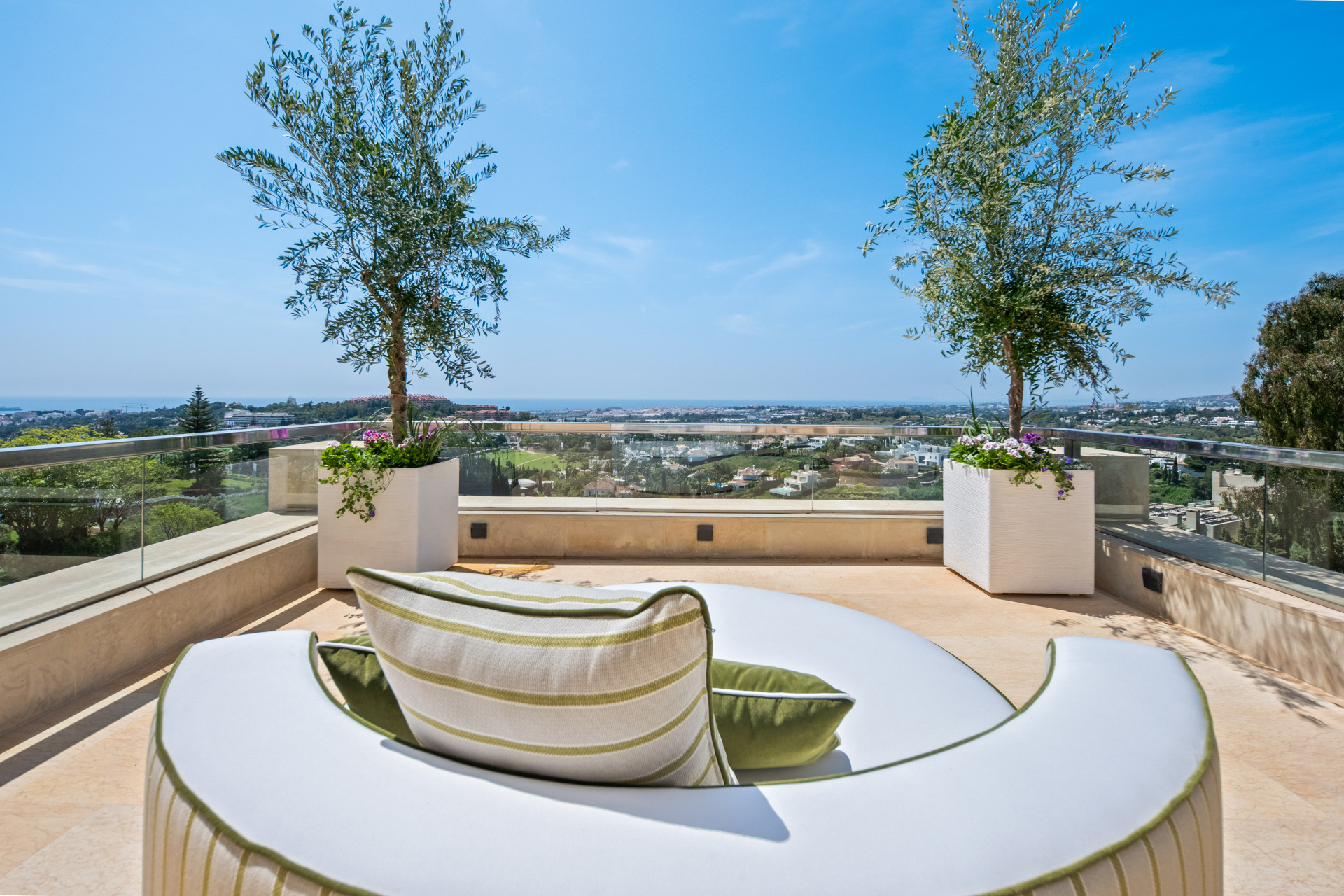 Ático de 5 Dormitorios en venta en Nueva Andalucía, Marbella