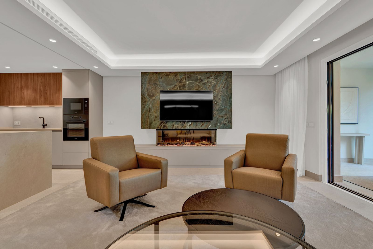 4 кровать Таунхаус для продажи в New Golden Mile, Estepona