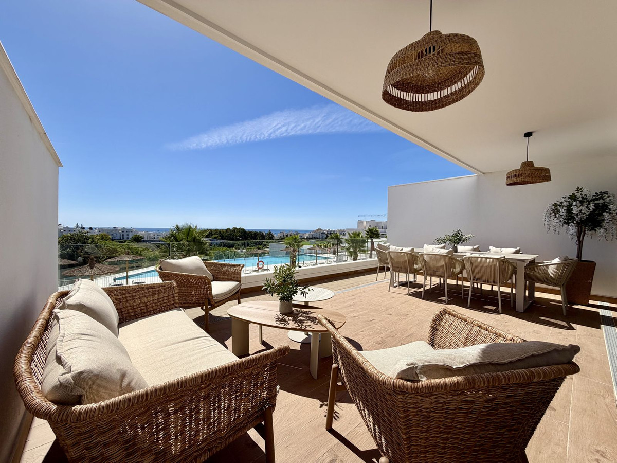 3 Bed, 2 Bath - Apartment for Sale in Estepona