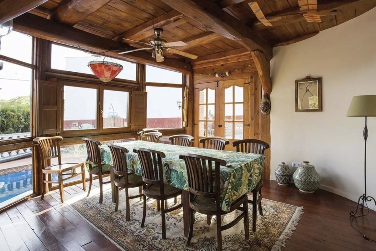 Casa de 5 Dormitorios y 4 Baños en venta en Artola, Marbella