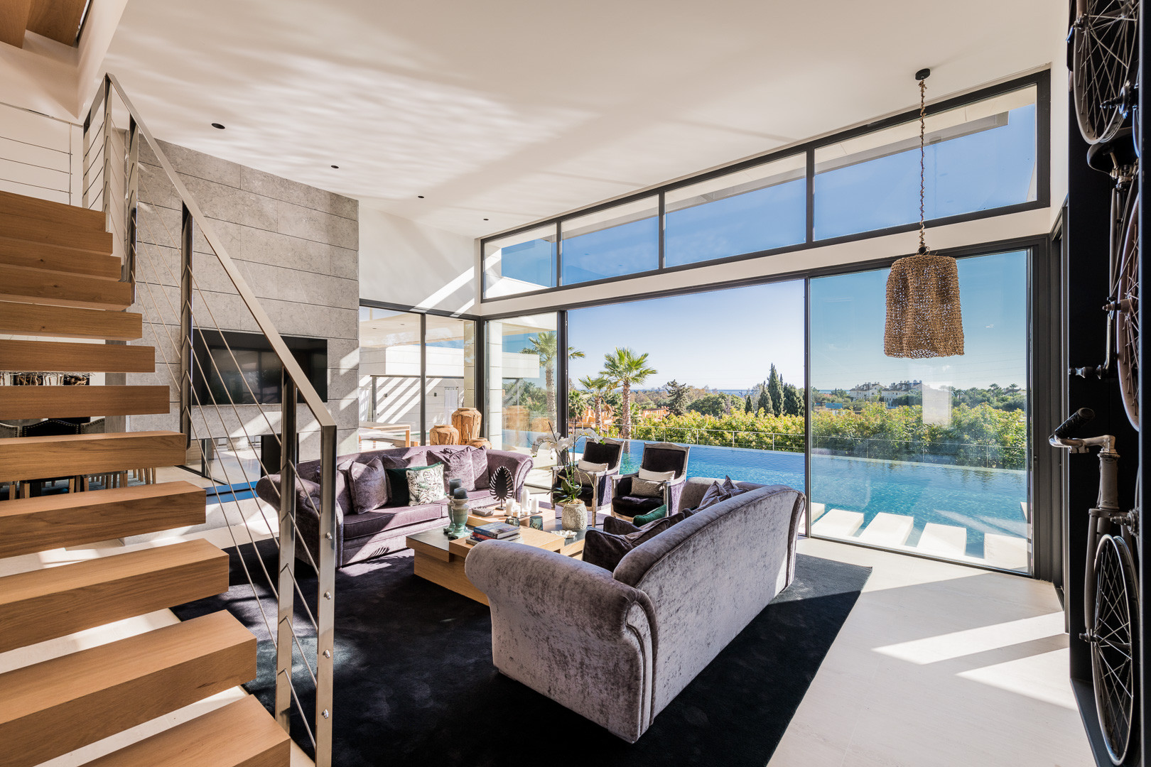 Casa de 6 Dormitorios y 6 Baños en venta en Milla de Oro, Marbella