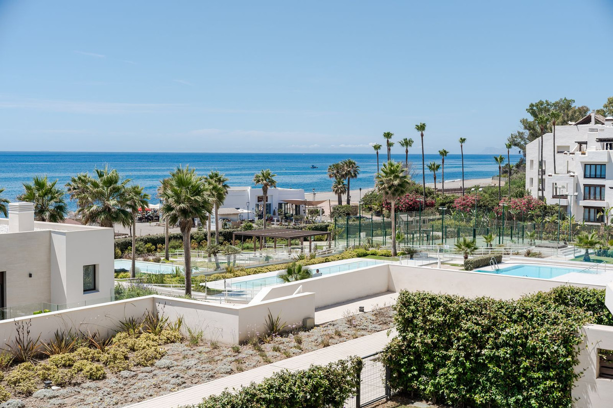 Piso de 3 Dormitorios y 3 Baños en venta en Estepona