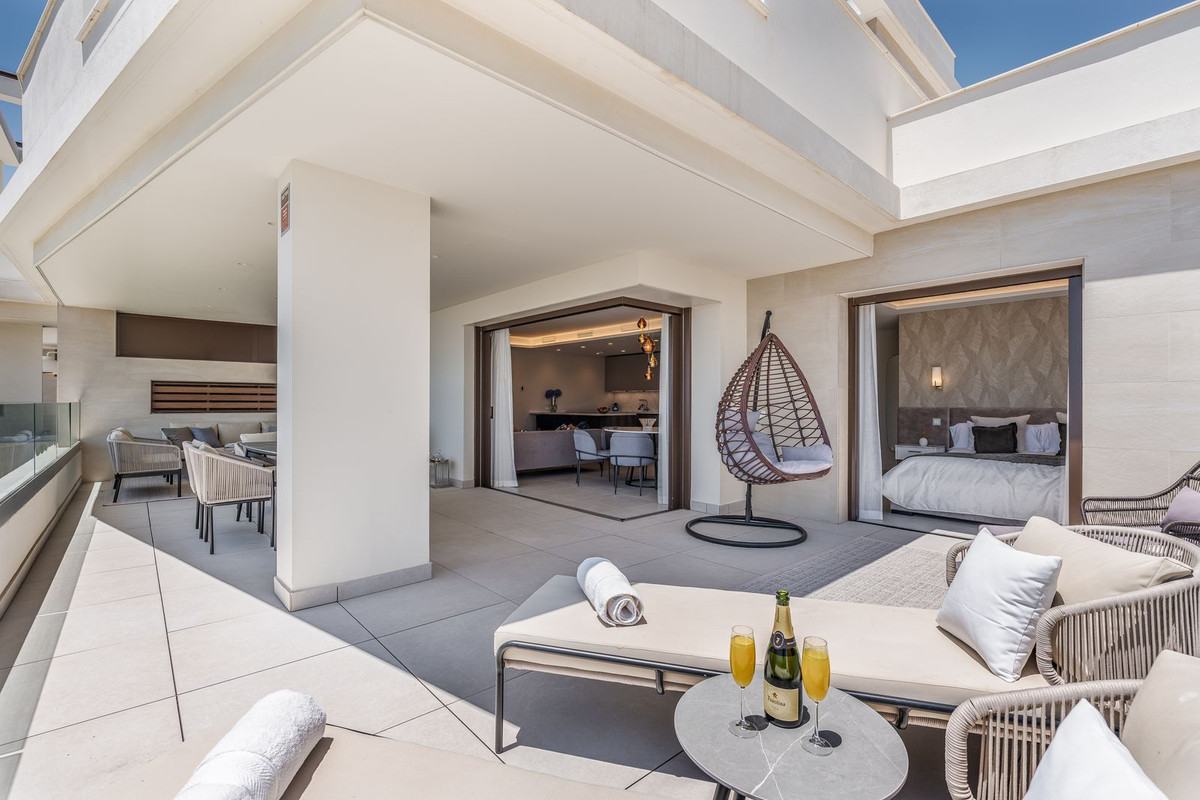 Piso de 3 Dormitorios y 3 Baños en venta en Estepona