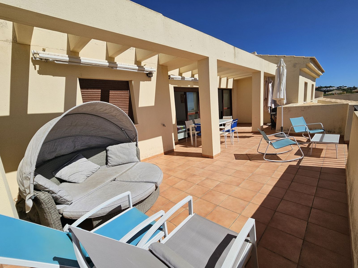 Ático de 3 Dormitorios y 2 Baños en venta en Casares