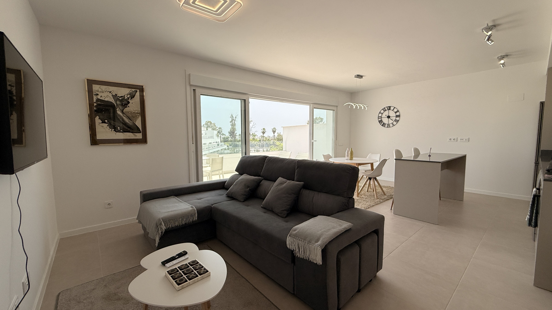 Piso de 2 Dormitorios y 2 Baños en alquiler vacacional en Cancelada, Estepona