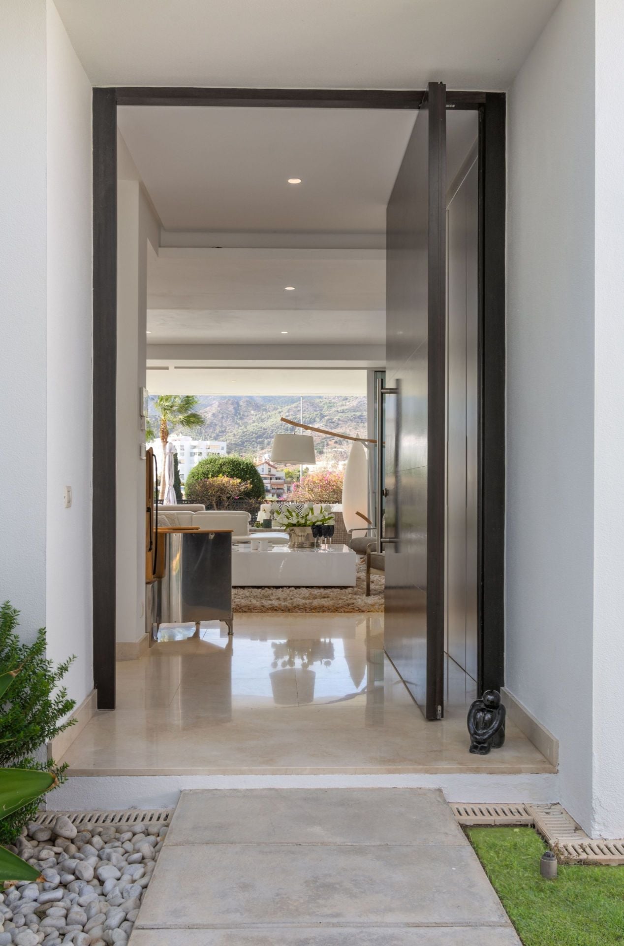 3 спални, 3 бани - Вила за продажба в Rio Real, Marbella