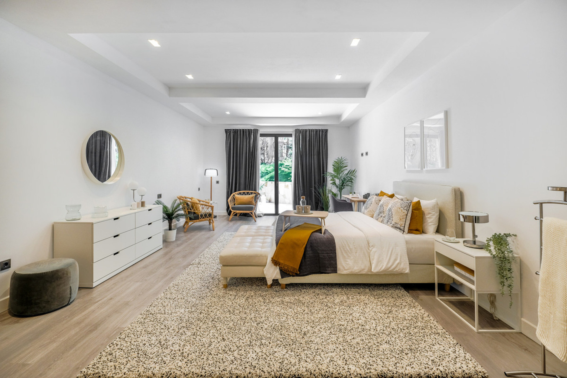 10 спални, 20 бани - Вила за продажба в Nueva Andalucia, Marbella