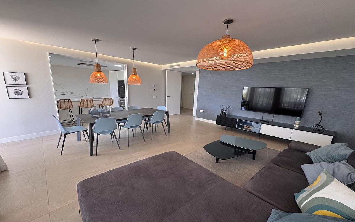 2 спални, 2 бани - Апартамент за продажба в Estepona