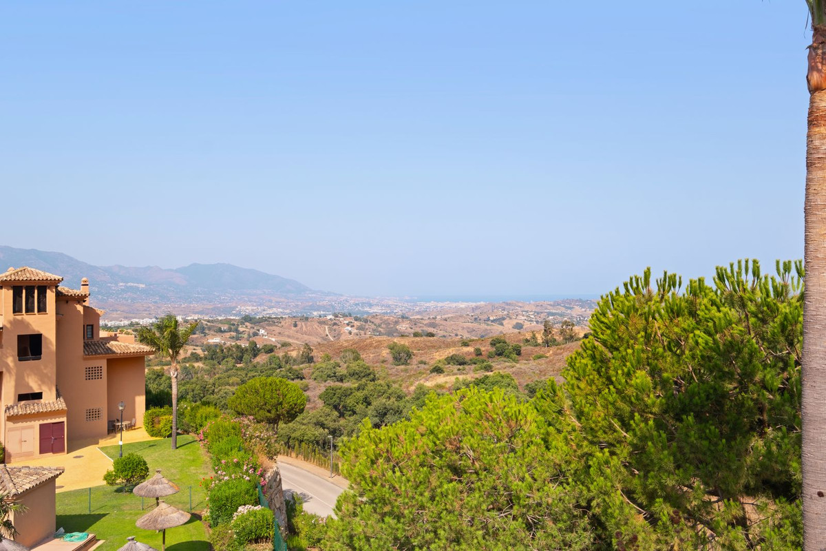 3 спални - Пентхаус за продажба в La Mairena, Marbella