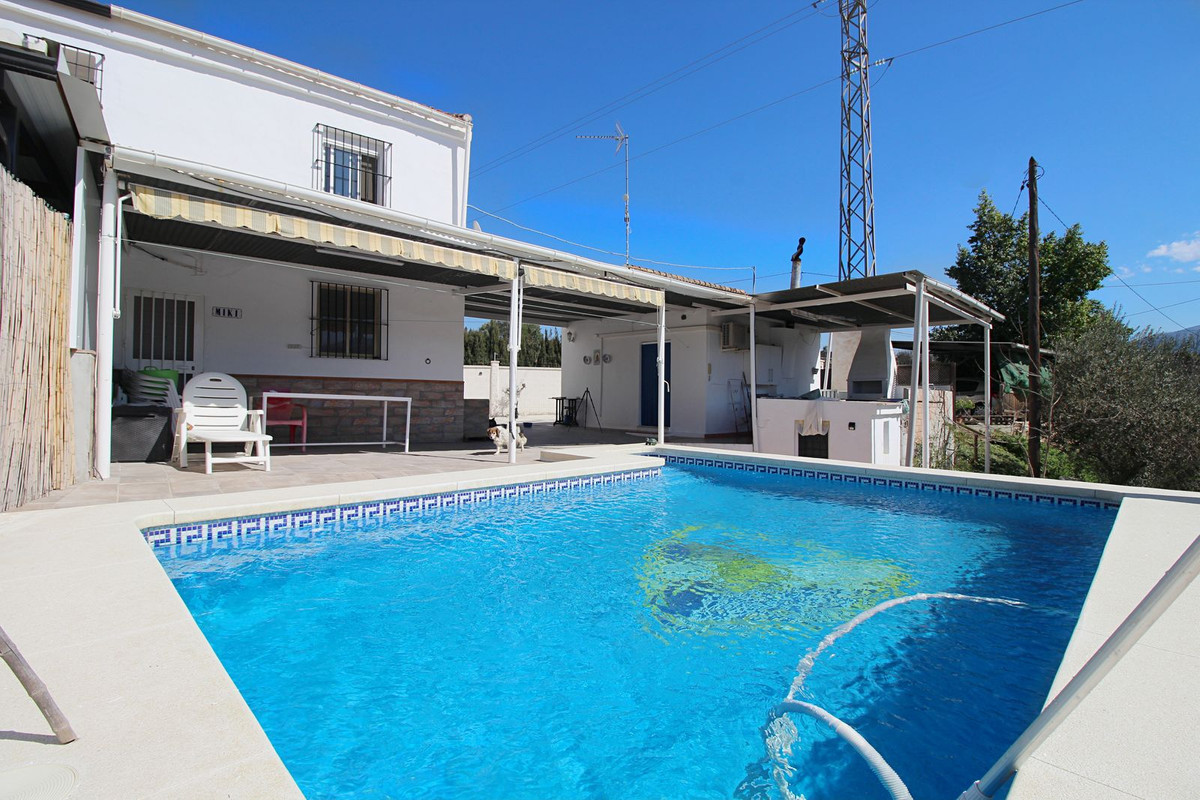 2 Bed, 2 Bath - Villa for Sale in Coin