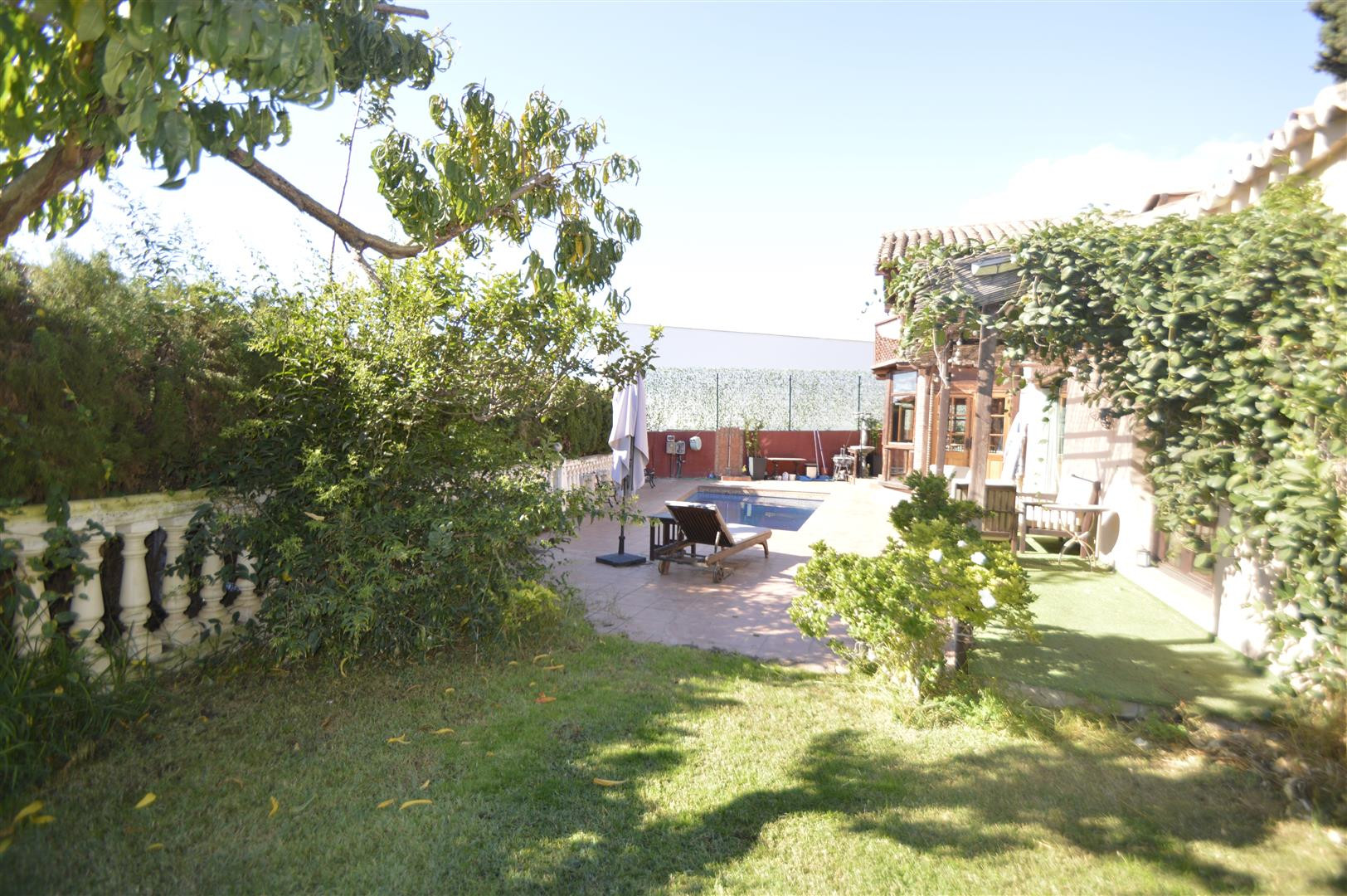 Casa de 3 Dormitorios en venta en Artola, Marbella