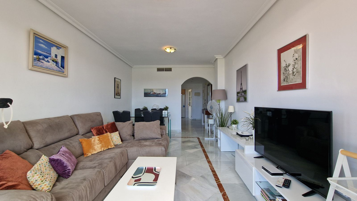 Ático de 2 Dormitorios en alquiler vacacional en Nueva Andalucía, Marbella