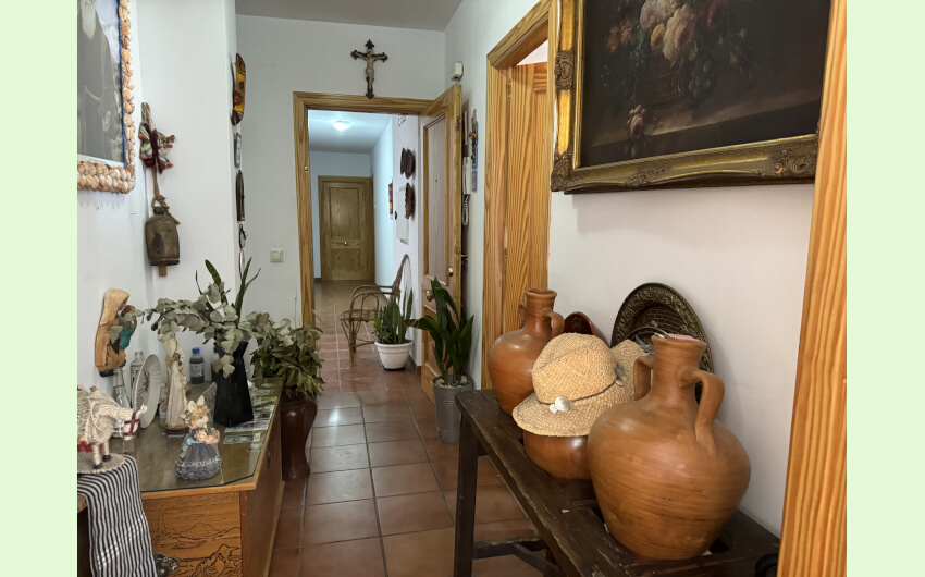 Piso de 3 Dormitorios en venta en Jimena de la Frontera