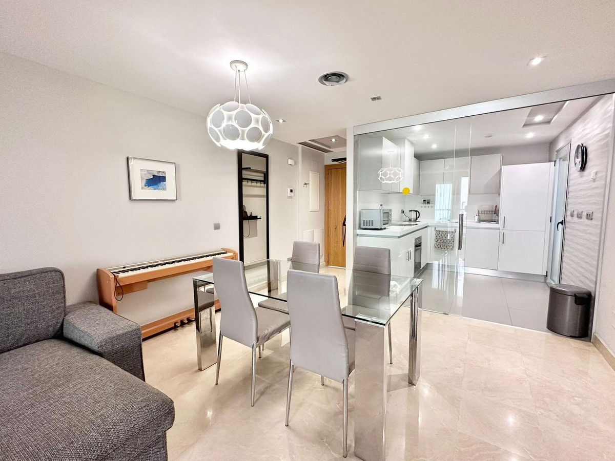 Piso de 3 Dormitorios en venta en San Pedro de Alcántara