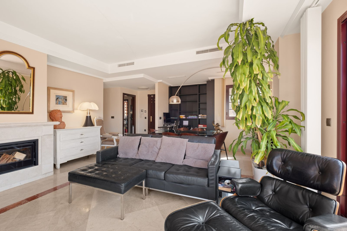 3 спални - Пентхаус за продажба в La Mairena, Marbella