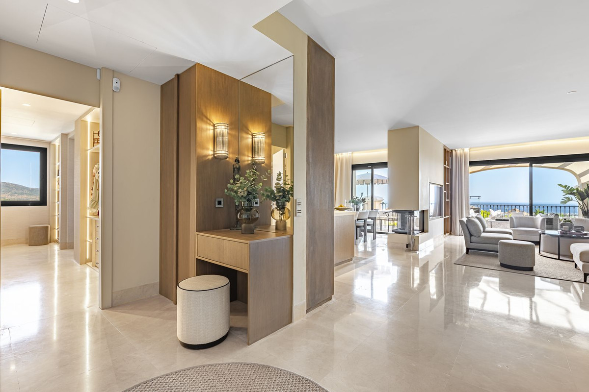 Ático de 3 Dormitorios en venta en La Quinta, Benahavís