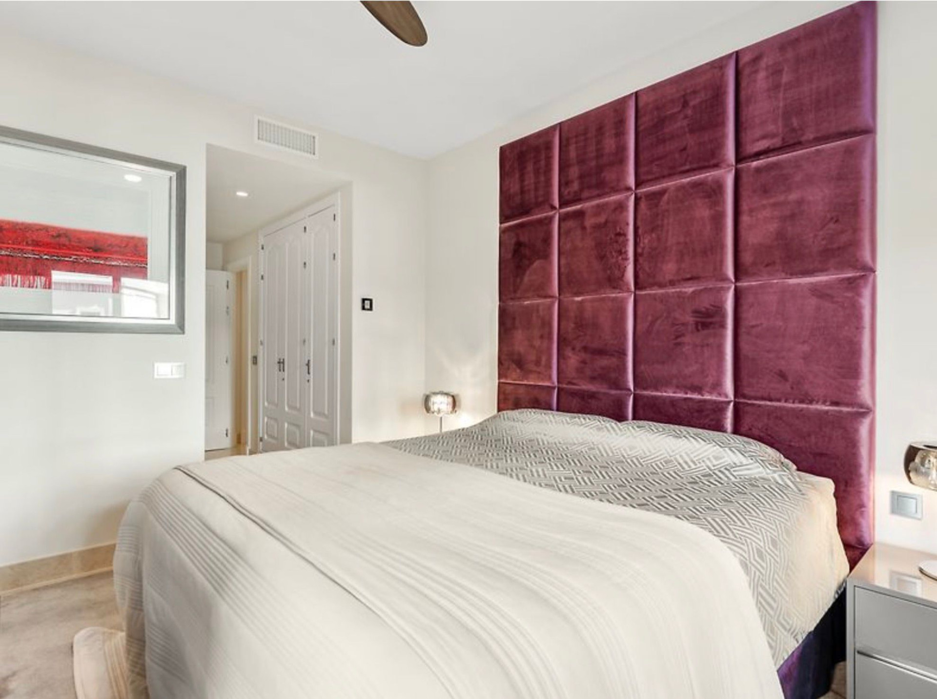Piso de 2 Dormitorios y 2 Baños en venta en Benahavís