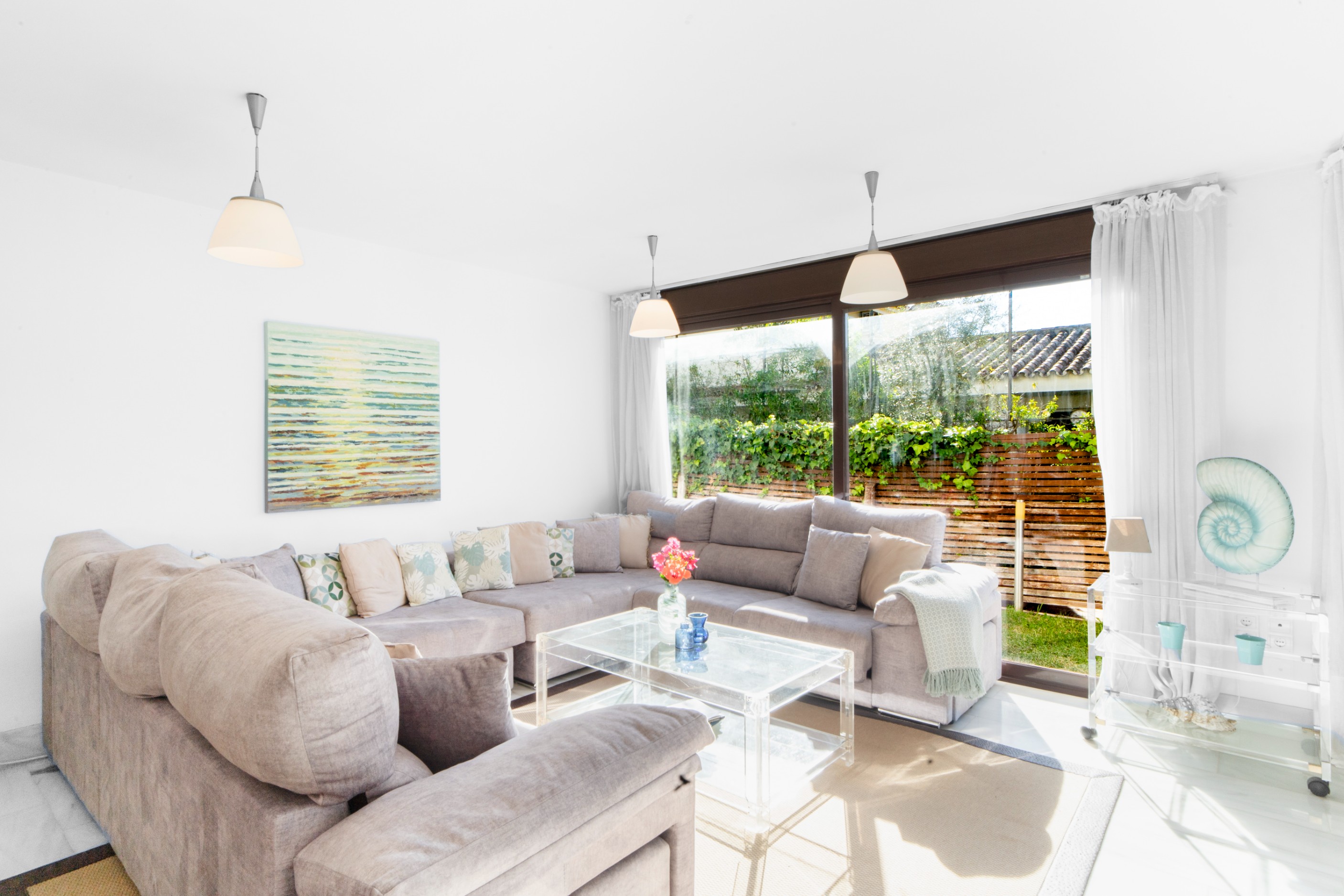 Casa de 7 Dormitorios en alquiler vacacional en Milla de Oro, Marbella