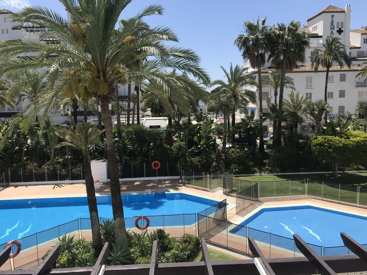 Piso de 3 Dormitorios y 3 Baños en alquiler vacacional en Puerto Banús