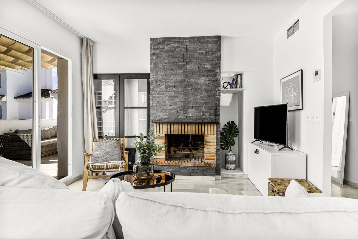 Ático de 3 Dormitorios en venta en Nueva Andalucía, Marbella