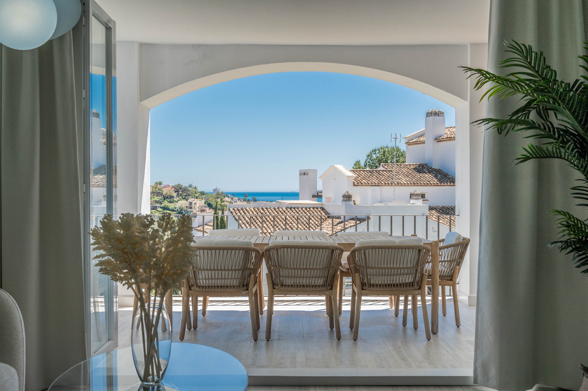 Piso de 3 Dormitorios y 2 Baños en venta en Benahavís