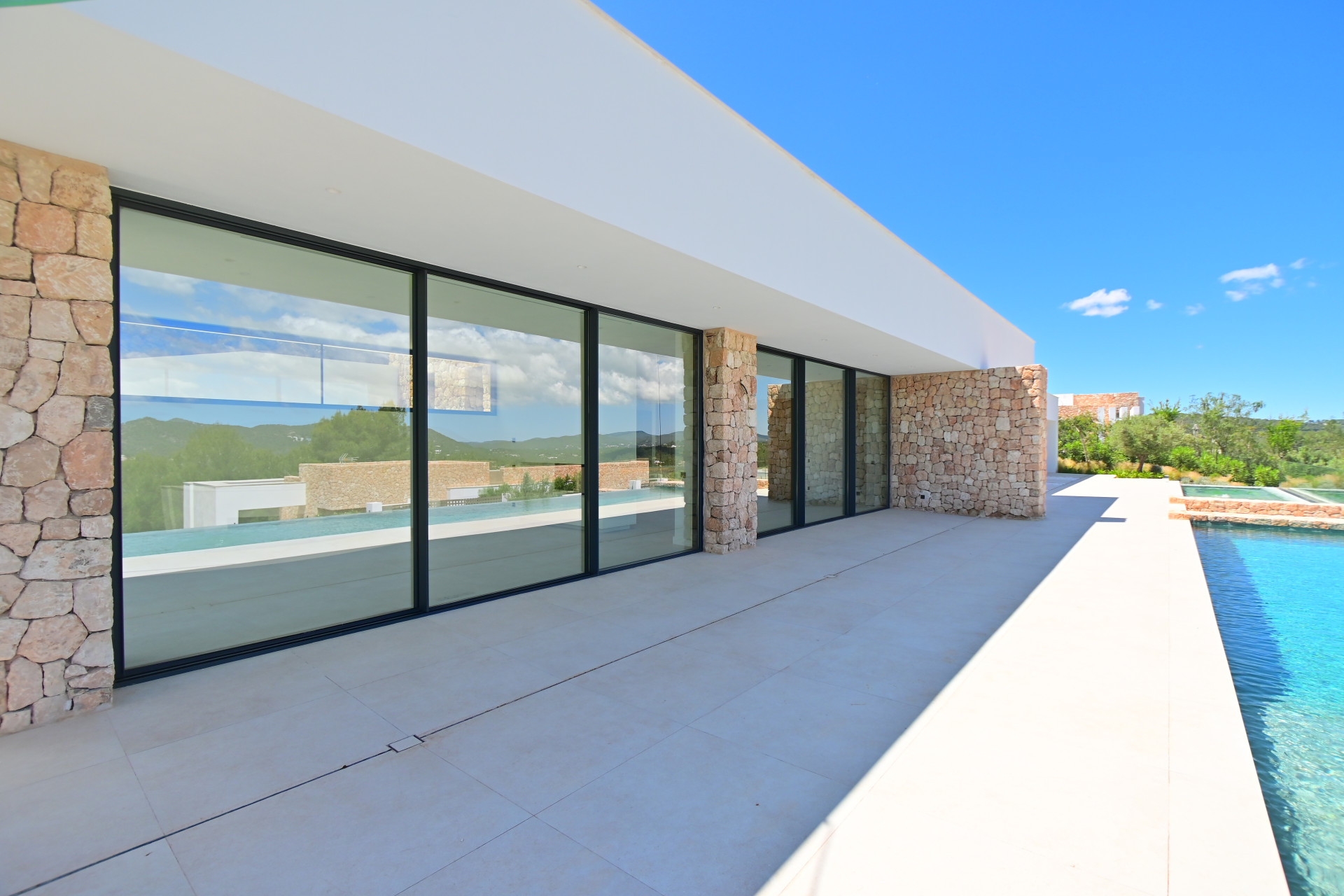 Casa de 4 Dormitorios y 5 Baños en venta en Roca Llisa