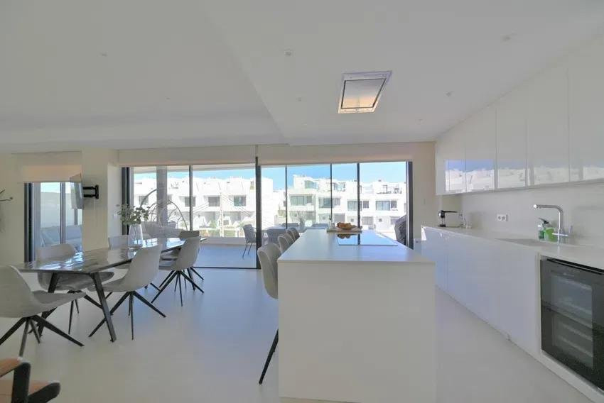 Piso de 3 Dormitorios y 2 Baños en venta en Fuengirola
