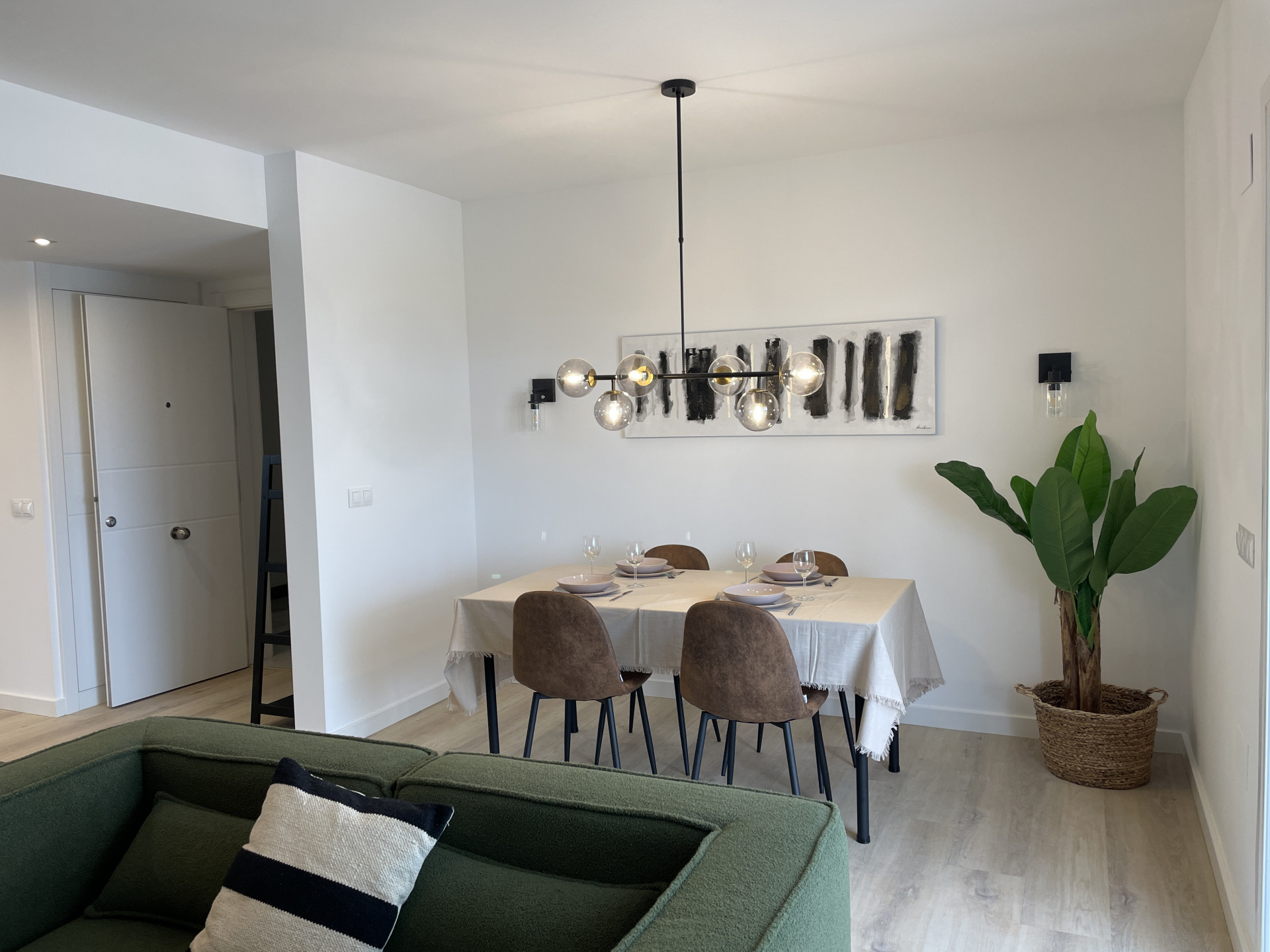 Ático de 2 Dormitorios en alquiler en Nueva Andalucía, Marbella