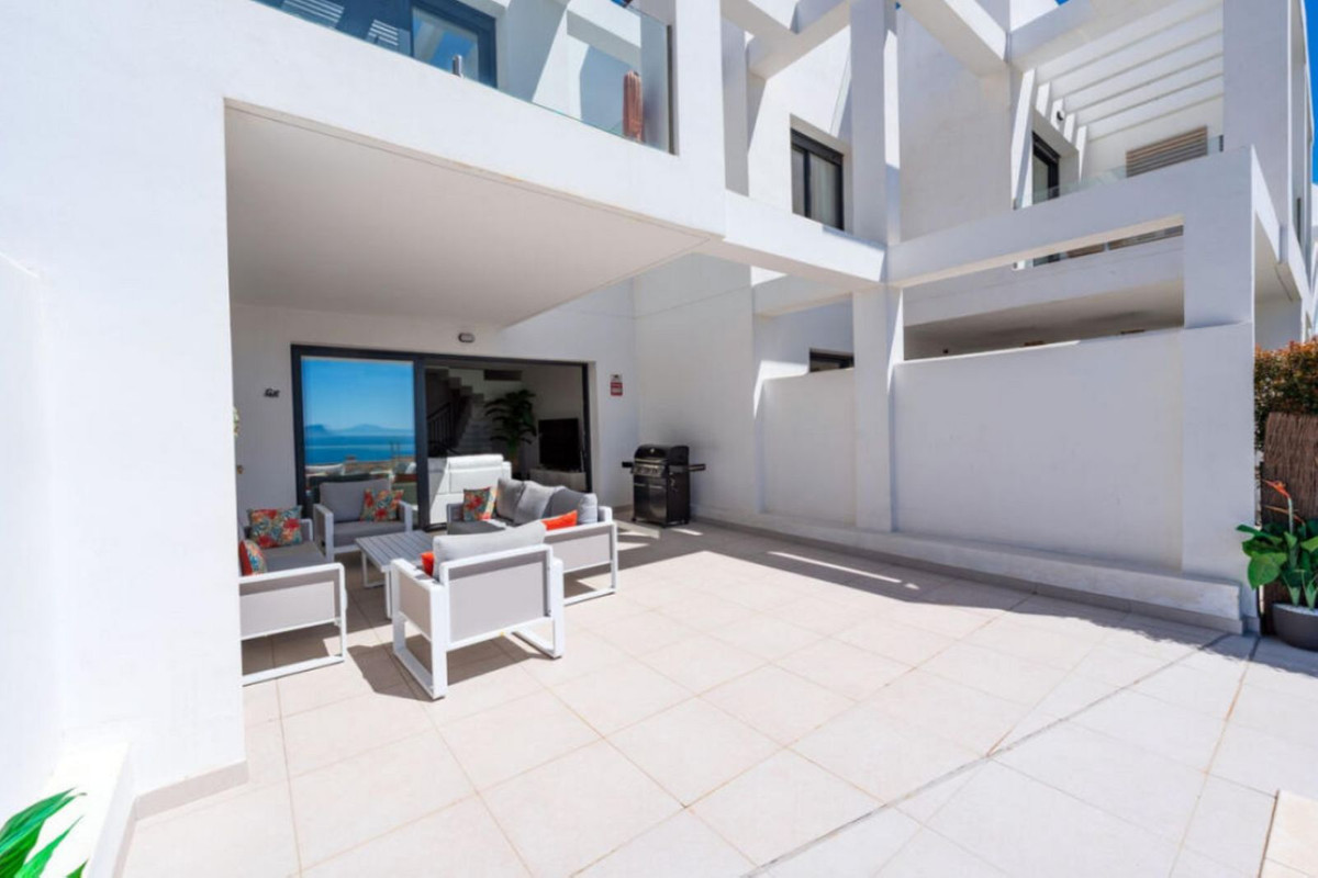 4 Bed, 3 Bath - Townhouse for Sale in Manilva