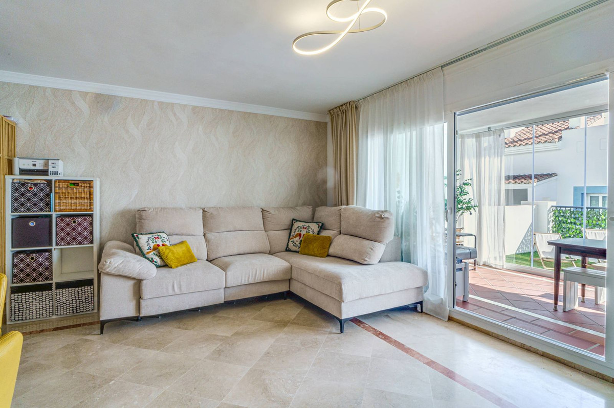 Piso de 3 Dormitorios y 2 Baños en venta en Benahavís