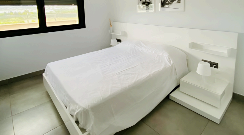 Piso de 3 Dormitorios en venta en Talamanca, Eivissa