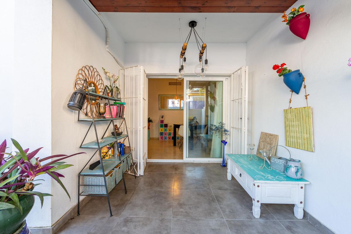 Casa Adosada de 5 Dormitorios en venta en San Pedro de Alcántara