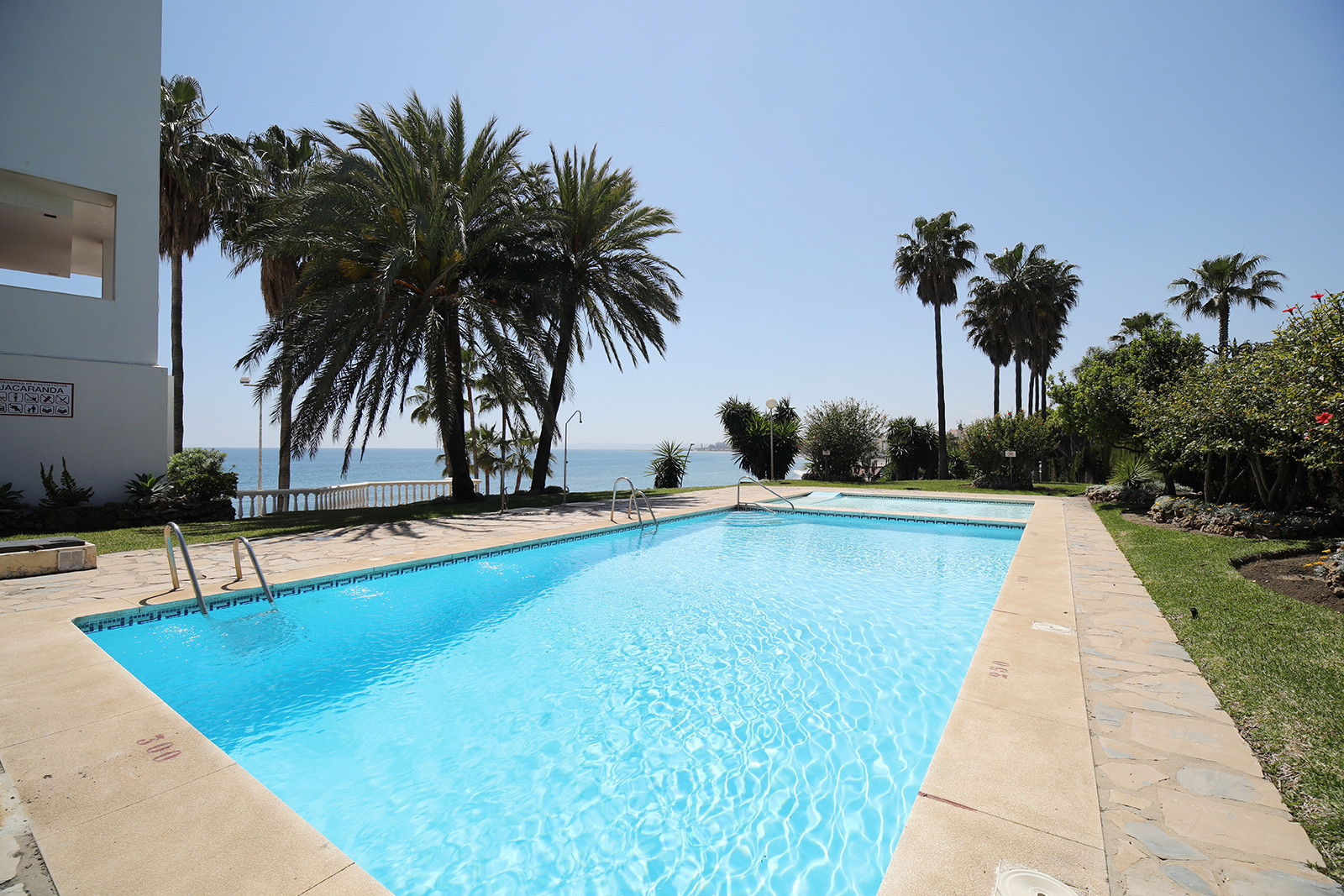 3 Bed, 2 Bath - Penthouse for Sale in La Alqueria, Estepona