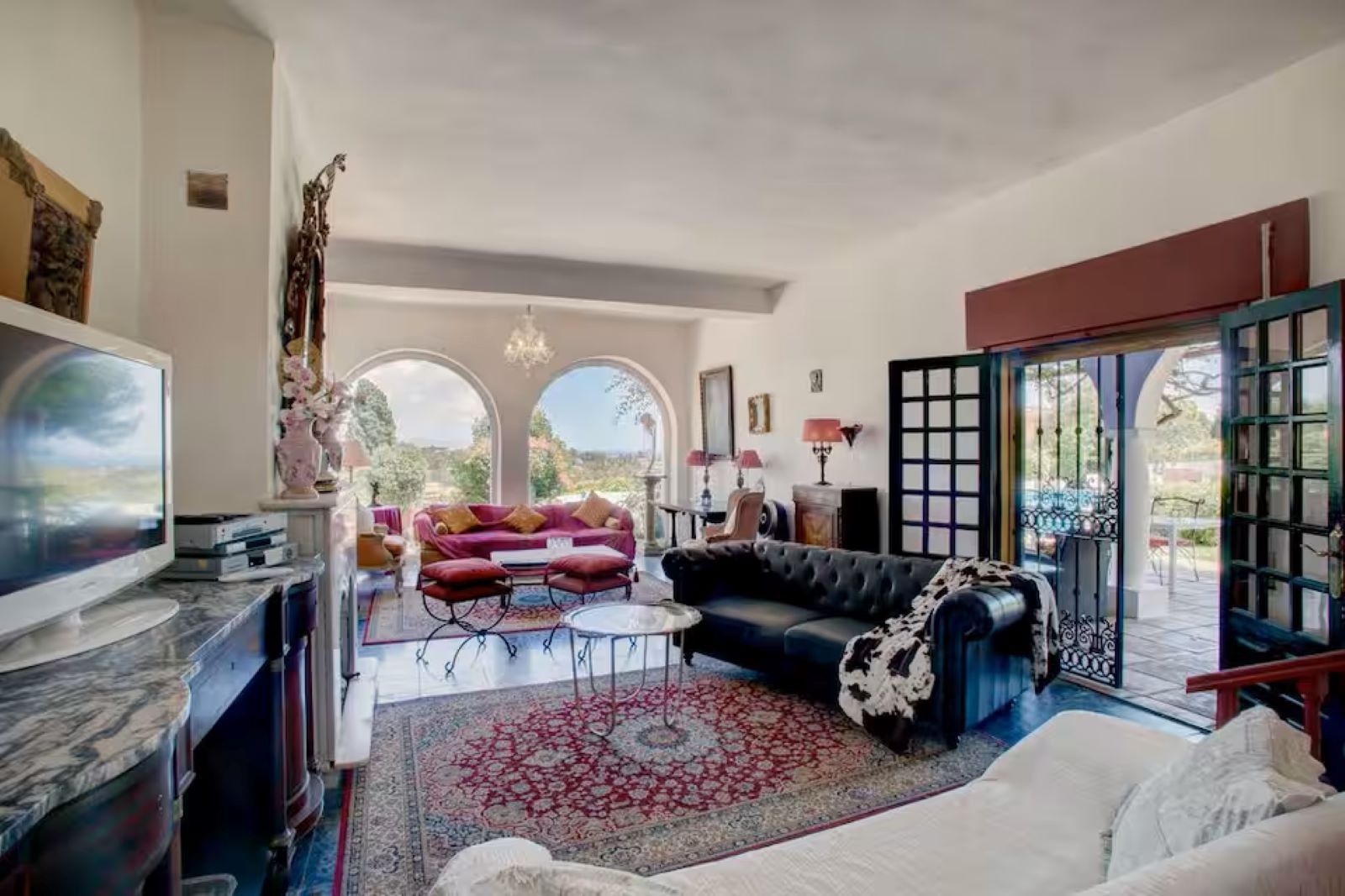 4 Bed, 4 Bath - Villa for Sale in Nueva Andalucia, Marbella