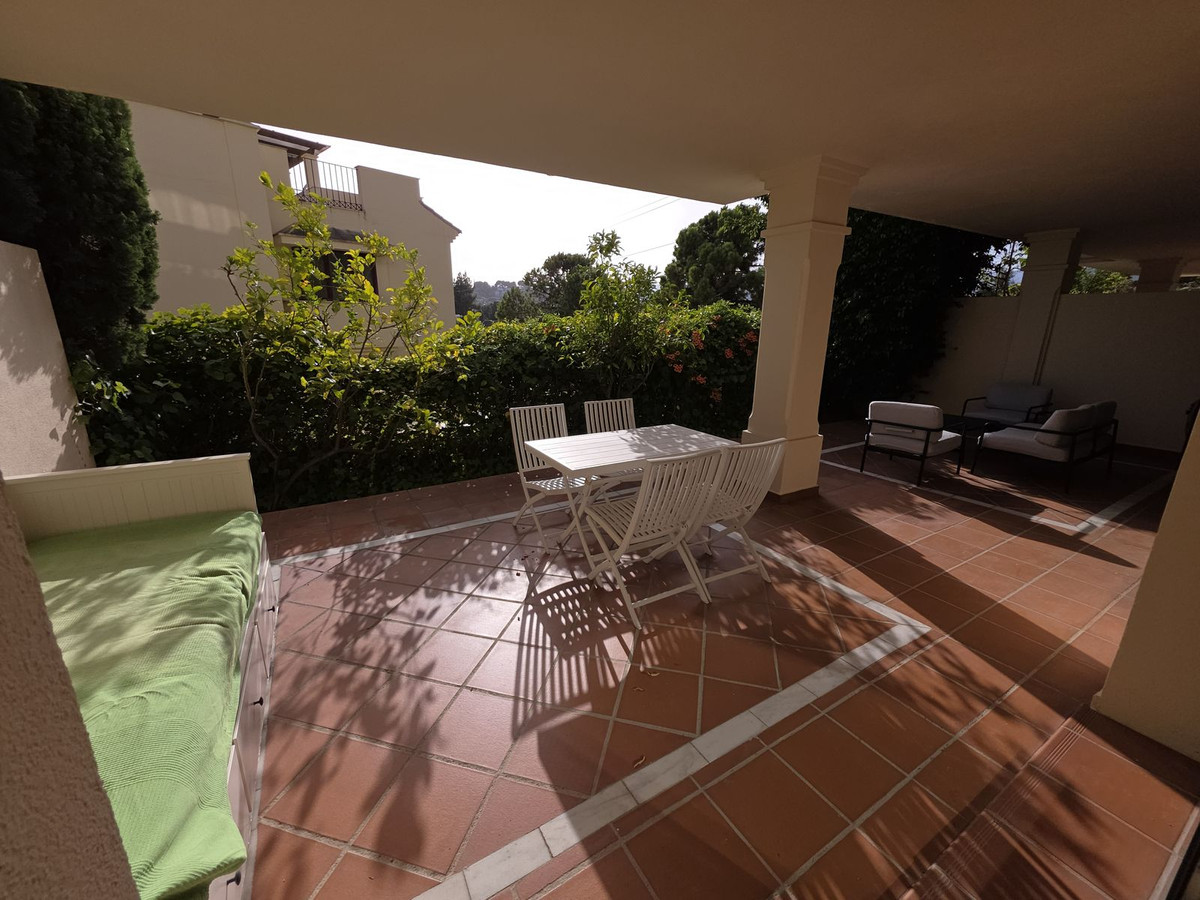 Piso de 1 Dormitorio en venta en Nueva Andalucía, Marbella