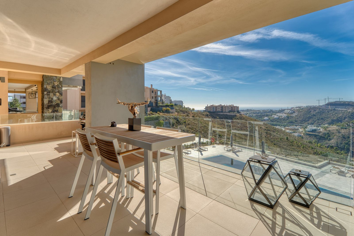 Piso de 4 Dormitorios y 4 Baños en venta en Benahavís