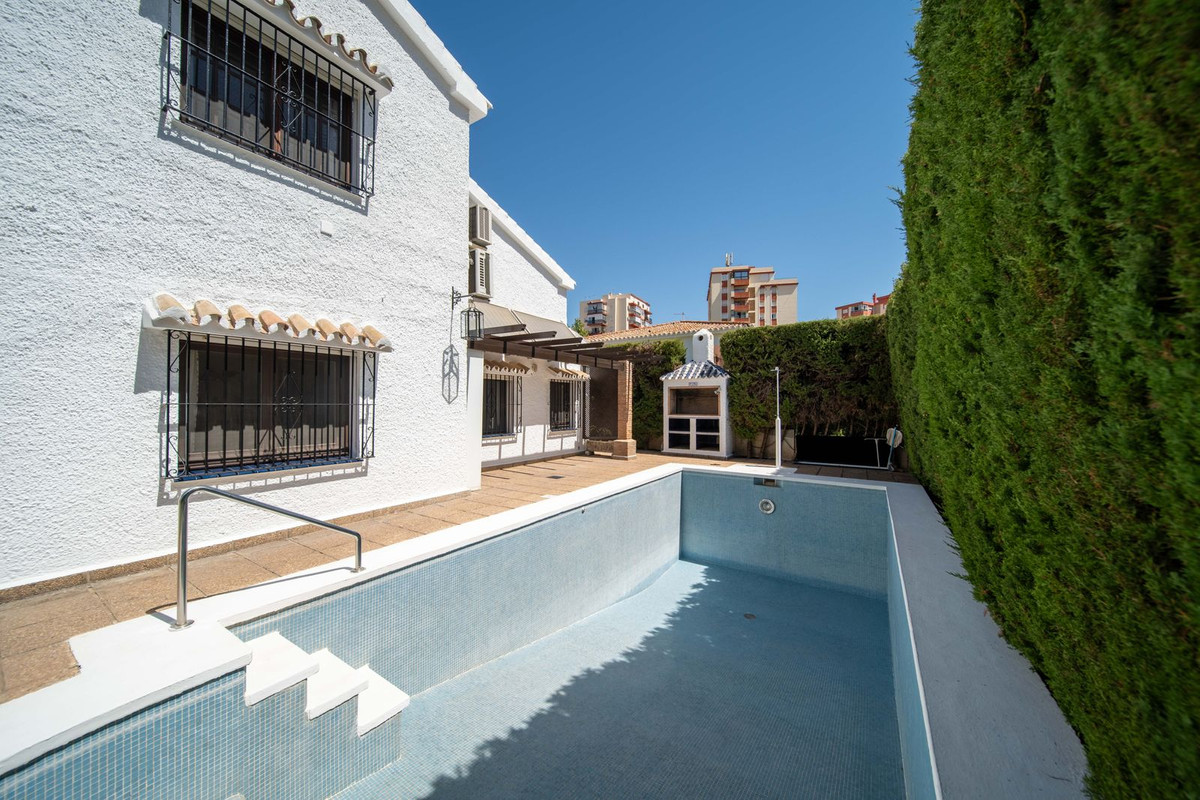 3 кровать 3 ванна Вилла для продажи в Fuengirola