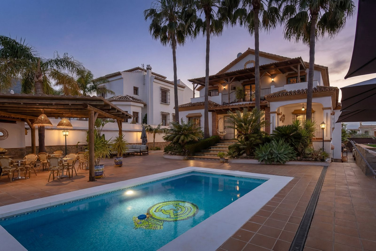 Casa de 4 Dormitorios en venta en Alhaurin el Grande