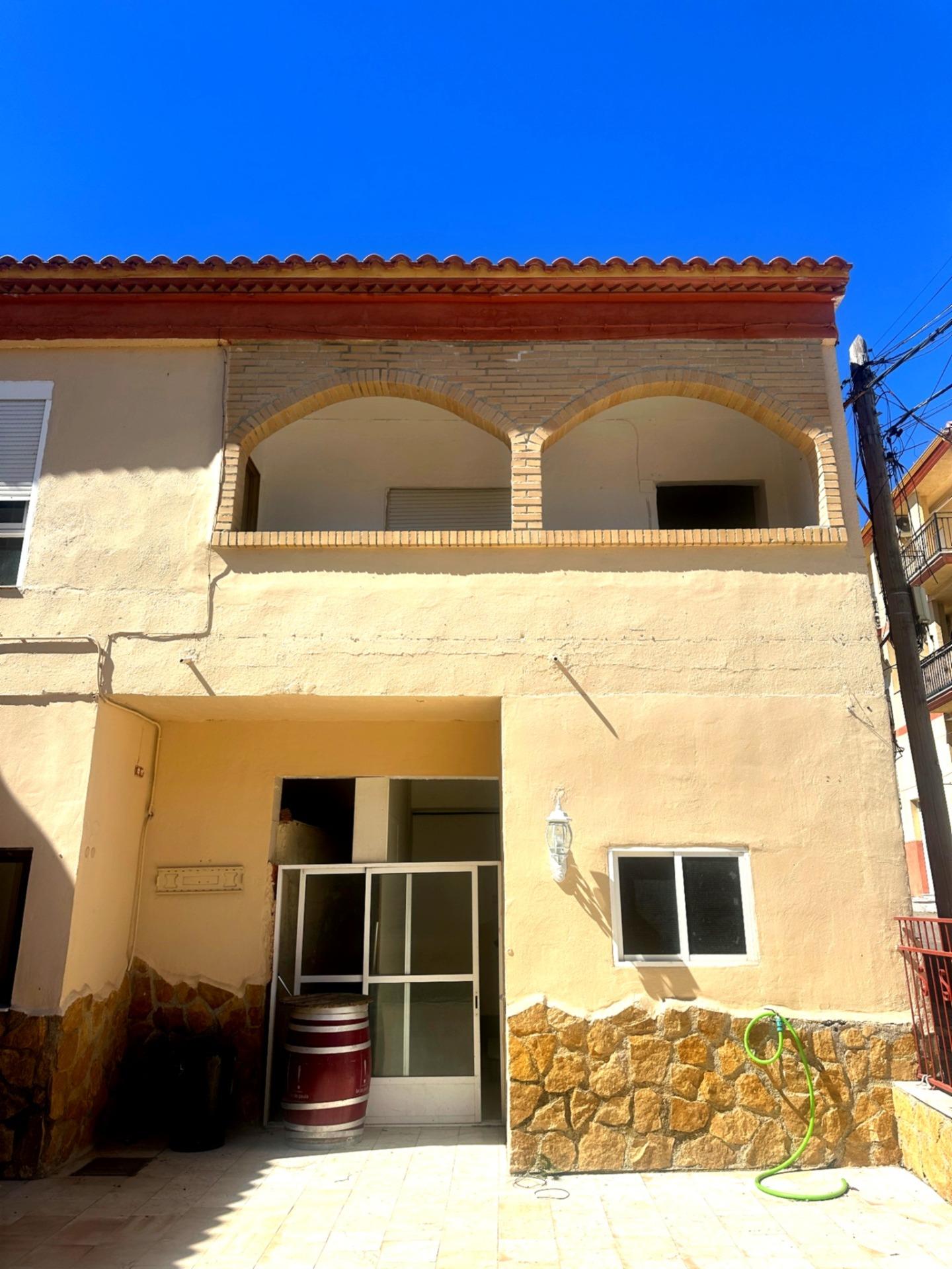 Casa de 4 Dormitorios y 1 Baño en venta en Olula del Río