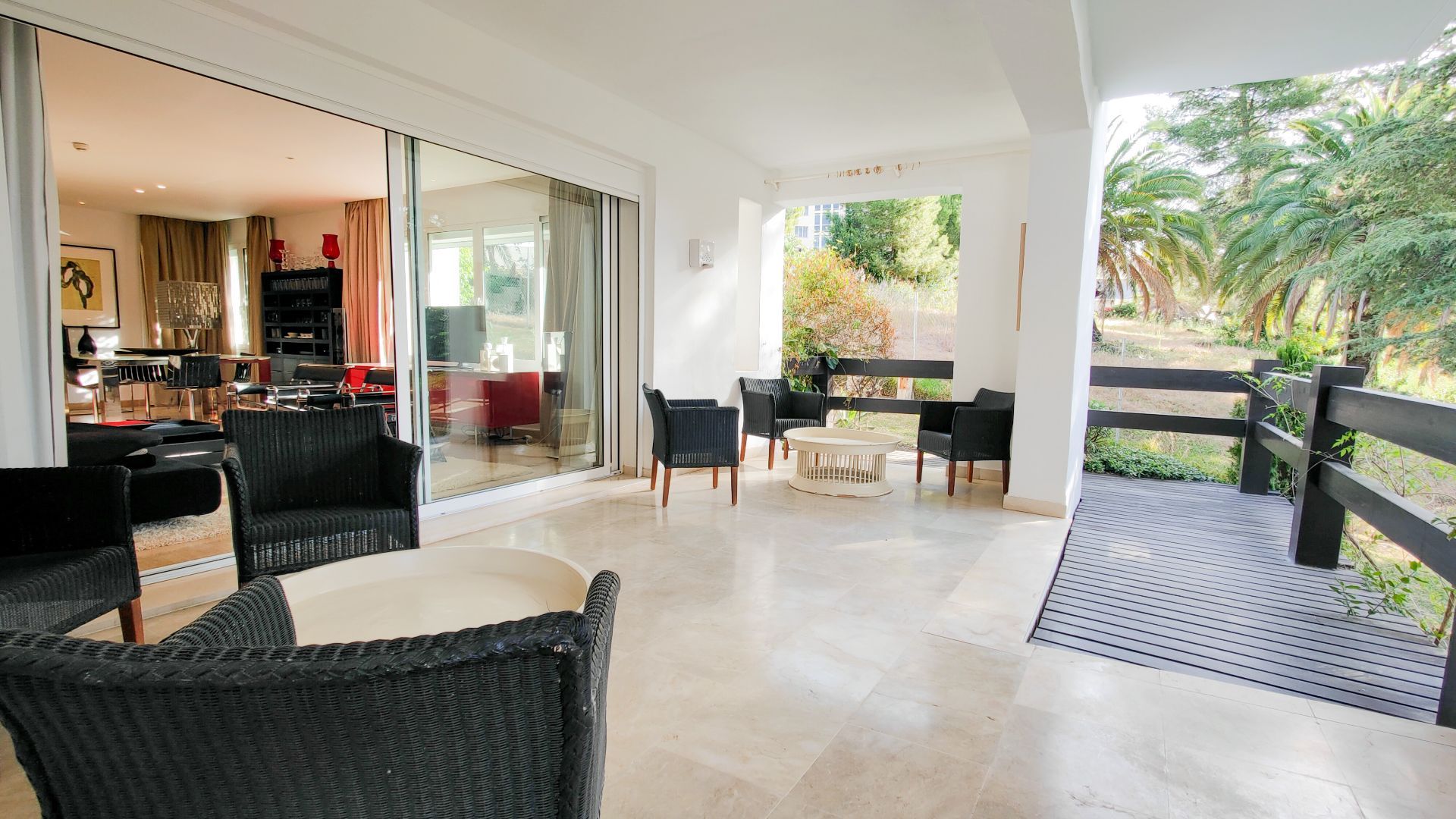 2 спални, 2 бани - Апартамент за продажба в Rio Real, Marbella