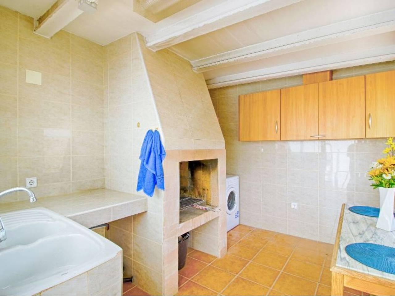 Casa Adosada de 5 Dormitorios y 4 Baños en alquiler vacacional en Calp