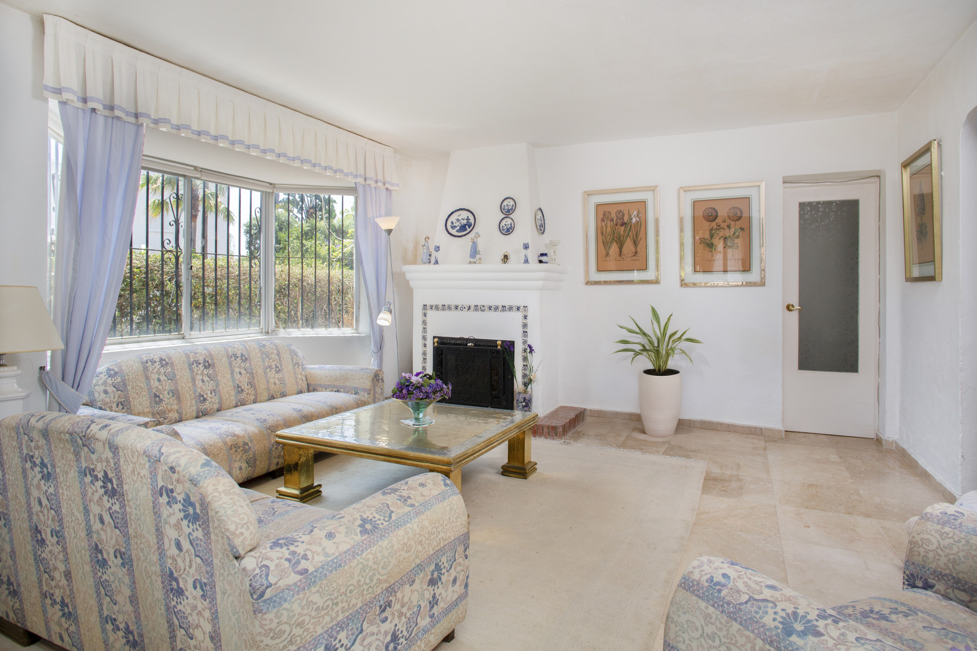 Casa de 4 Dormitorios en venta en Guadalmina Baja, San Pedro de Alcántara
